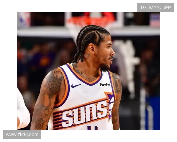 太阳主帅杰伦格林杀入篮下无解